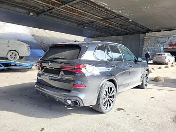 BMW X5, 2025г, полный привод, автомат