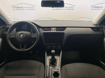 Skoda Octavia, 2018г., передний привод, механика
