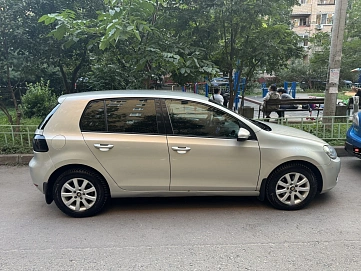 Volkswagen Golf, 2012г, передний привод, механика