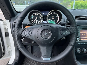 Mercedes-Benz SLK-Класс, 2010г., задний привод, автомат