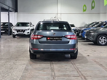 Skoda Superb, 2017г., передний привод, робот
