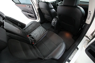 Skoda Superb, 2012г., передний привод, автомат