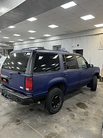Ford Explorer, 1991г, полный привод, механика