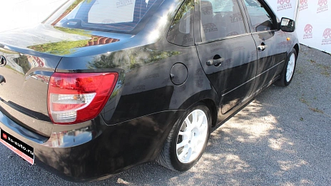 Lada (ВАЗ) Granta, 2012г., передний привод, механика