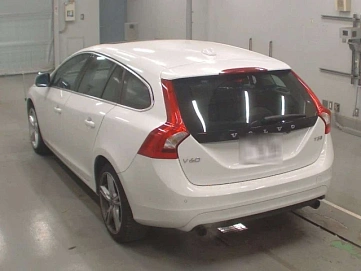 Volvo V60, 2017г., передний привод, автомат