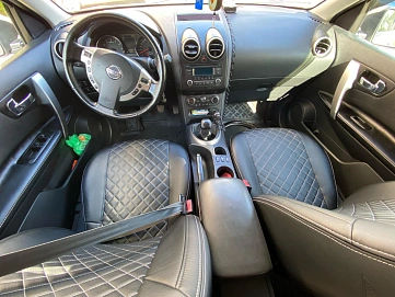 Nissan Qashqai, 2012г., передний привод, механика