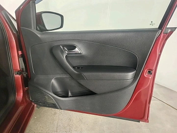 Volkswagen Polo, 2011г., передний привод, механика