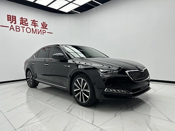 Skoda Superb, 2022г., передний привод, робот
