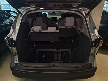 Toyota Sienna, 2021г., передний привод, автомат
