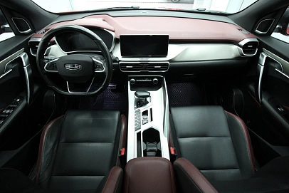 Geely Coolray, 2022г., передний привод, робот