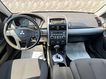 Mitsubishi Galant, 2006г., передний привод, автомат