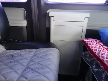 Volkswagen Caravelle, 2015г., передний привод, механика