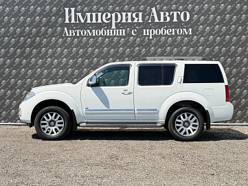 Nissan Pathfinder, 2012г., полный привод, автомат