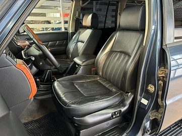 Nissan Patrol, 2004г., полный привод, автомат