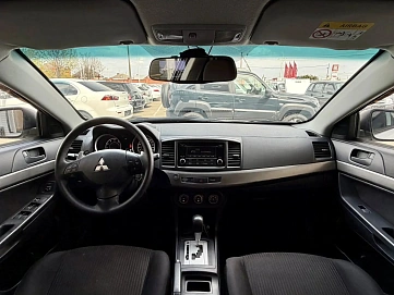 Mitsubishi Lancer, 2014г., передний привод, автомат