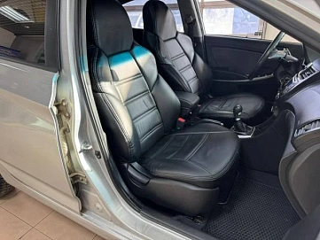 Hyundai Solaris, 2012г., передний привод, механика