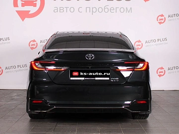 Toyota Camry, 2025г., передний привод, вариатор