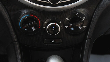 Hyundai Solaris, 2014г., передний привод, механика