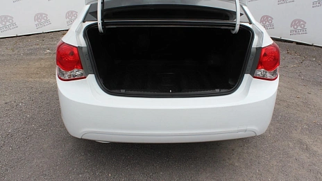 Chevrolet Cruze, 2011г., передний привод, механика