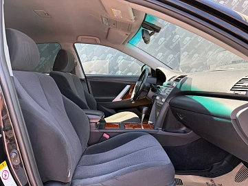 Toyota Camry, 2011г., передний привод, автомат
