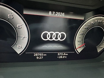 Audi Q3, 2023г., передний привод, робот