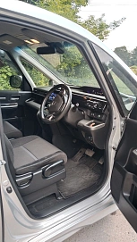 Honda Stepwgn, 2018г, передний привод, вариатор
