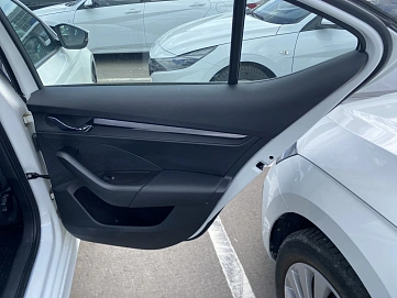 Skoda Octavia, 2021г., передний привод, автомат
