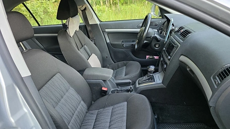 Skoda Octavia, 2011г., передний привод, робот