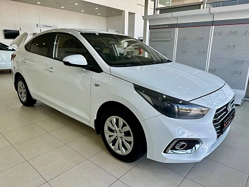Hyundai Solaris, 2017г., передний привод, автомат