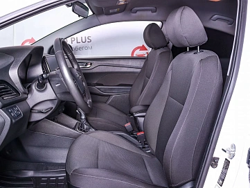 Hyundai Solaris, 2021г., передний привод, автомат