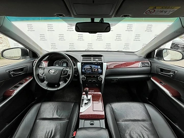 Toyota Camry, 2013г., передний привод, автомат