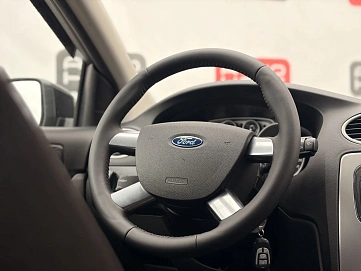 Ford Focus, 2010г., передний привод, механика
