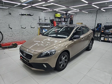 Volvo V40, 2014г, передний привод, робот