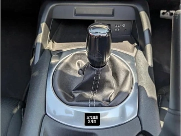Mazda Roadster, 2022г., задний привод, механика
