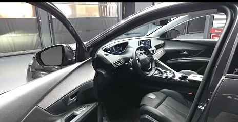 Peugeot 308, 2022г., передний привод, автомат