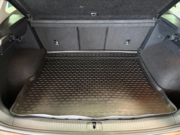 Volkswagen Tiguan, 2017г., полный привод, робот