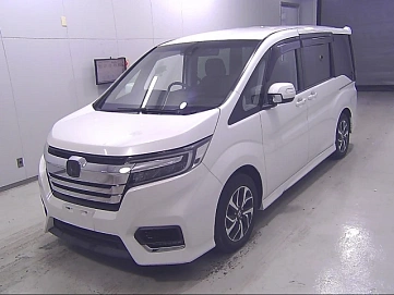 Honda Stepwgn, 2019г., передний привод, вариатор
