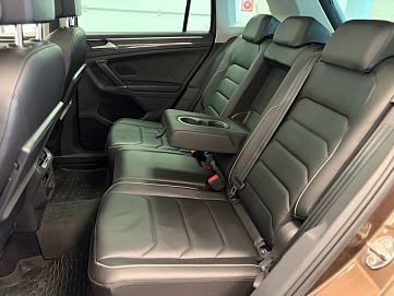 Volkswagen Tiguan, 2017г., полный привод, робот