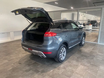 Geely Atlas, 2019г., полный привод, автомат