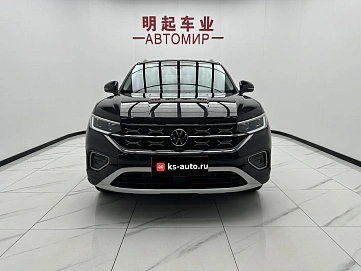 Volkswagen Tayron, 2022г, передний привод, робот