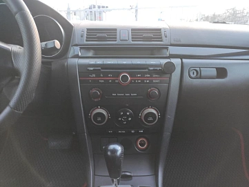 Mazda 3, 2006г., передний привод, автомат
