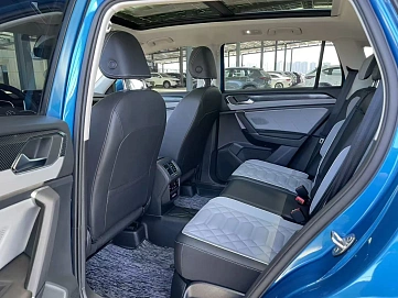 Volkswagen Tayron, 2022г., передний привод, робот