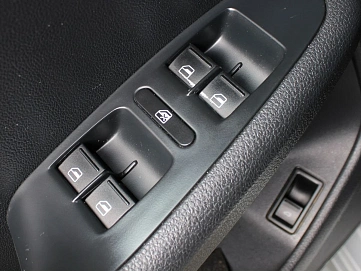 Volkswagen Jetta, 2015г., передний привод, механика