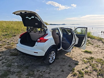 Nissan Juke, 2012г., передний привод, вариатор