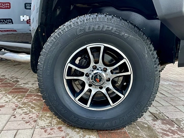 Hummer H3, 2006г., передний привод, автомат