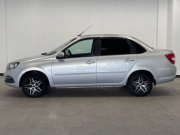 Lada (ВАЗ) Granta, 2022г., передний привод, механика