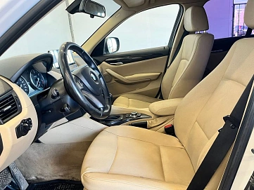BMW X1, 2011г., полный привод, автомат