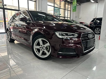 Audi A3, 2018г., передний привод, робот