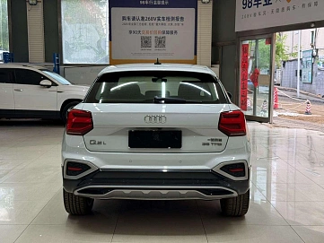 Audi Q2, 2022г., передний привод, робот