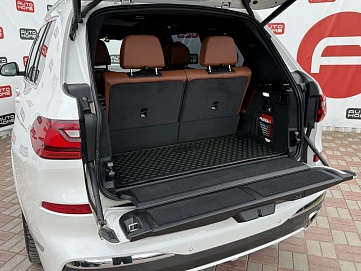BMW X7, 2022г., передний привод, автомат
